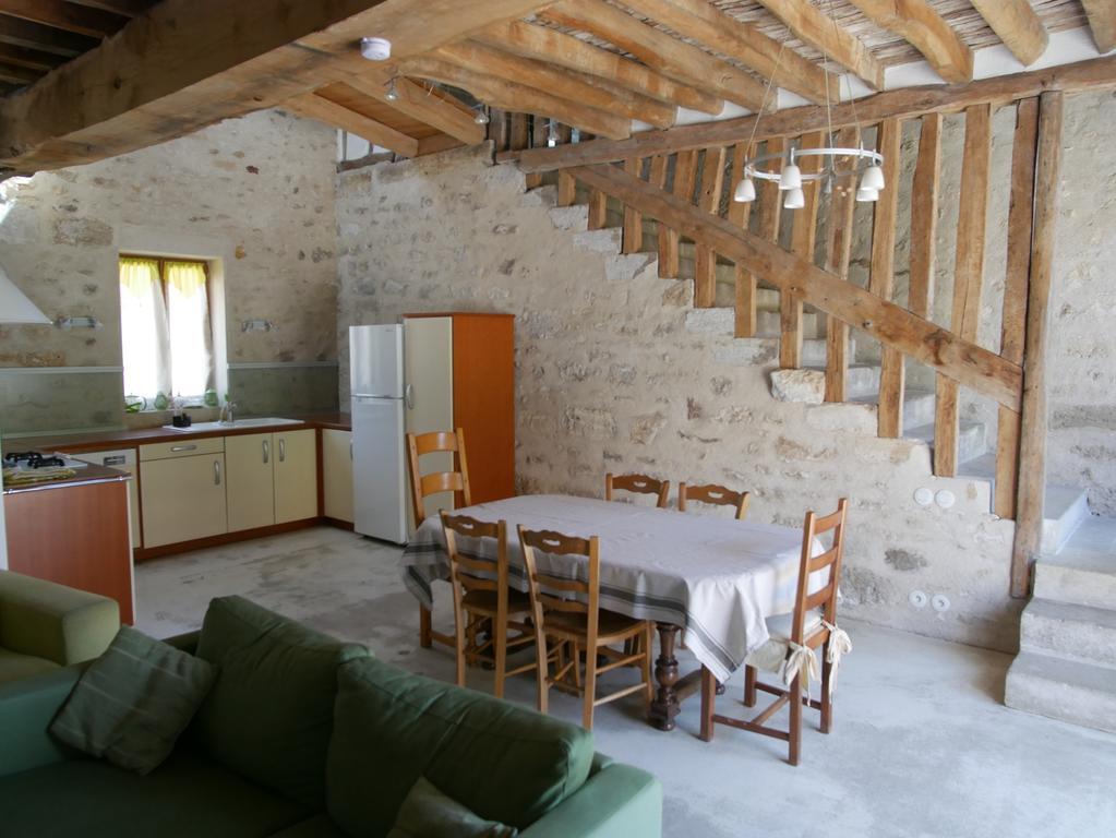 Gites De La Grande Ferme Avernes 외부 사진